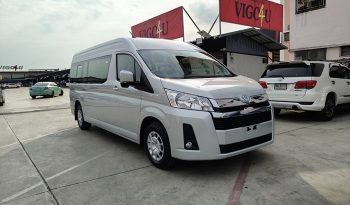 TOYOTA 2026 2WD 2.8 MT COMMUTER SILVER  41765 full