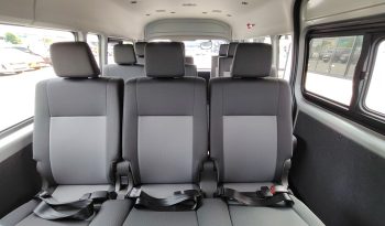 TOYOTA 2026 2WD 2.8 MT COMMUTER SILVER  41765 full