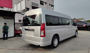 TOYOTA 2026 2WD 2.8 MT COMMUTER SILVER  41765 full