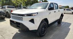 TRAVO SMART PRE 2026 2.8 AT DOUBLE CAB WHITE  200678