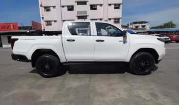 TRAVO SMART PRE 2026 2.8 AT DOUBLE CAB WHITE  200678 full