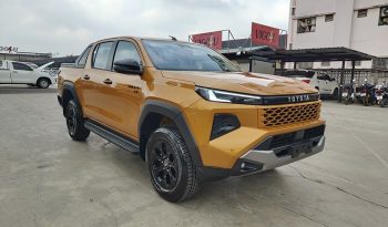 TRAVO OVERLAND PLUS 4WD 2026 2.8 AT DOUBLE CAB ORANGE  71475 full