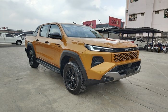 TRAVO OVERLAND PLUS 4WD 2026 2.8 AT DOUBLE CAB ORANGE  71475 full