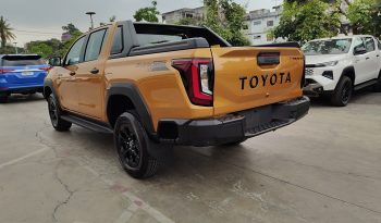 TRAVO OVERLAND PLUS 4WD 2026 2.8 AT DOUBLE CAB ORANGE  71475 full