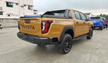 TRAVO OVERLAND PLUS 4WD 2026 2.8 AT DOUBLE CAB ORANGE  71475 full