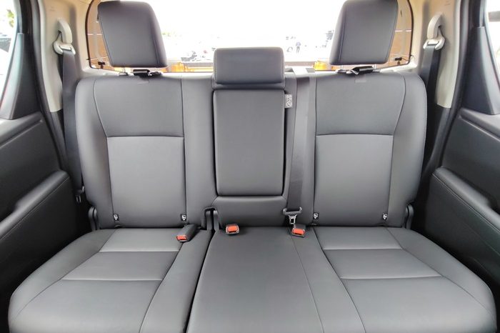 TRAVO OVERLAND PLUS 4WD 2026 2.8 AT DOUBLE CAB ORANGE  71475 full
