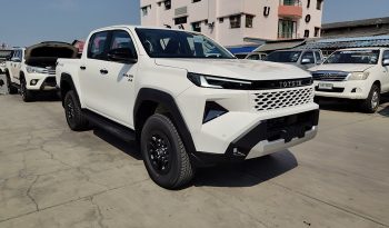 TRAVO PREMIUM 4TREX 2026 2.8 4WD MT DOUBLE CAB WHITE  42412 full