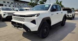 TRAVO PREMIUM 4TREX 2026 2.8 4WD MT DOUBLE CAB WHITE  42412