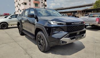 TRAVO OVERLAND PLUS 4WD 2026 2.8 AT DOUBLE CAB BLACK  22011 full