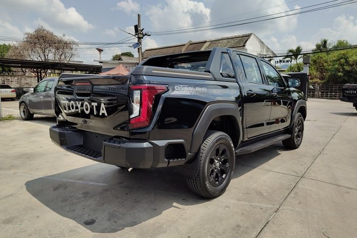 TRAVO OVERLAND PLUS 4WD 2026 2.8 AT DOUBLE CAB BLACK  22011 full