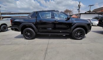 TRAVO OVERLAND PLUS 4WD 2026 2.8 AT DOUBLE CAB BLACK  22011 full
