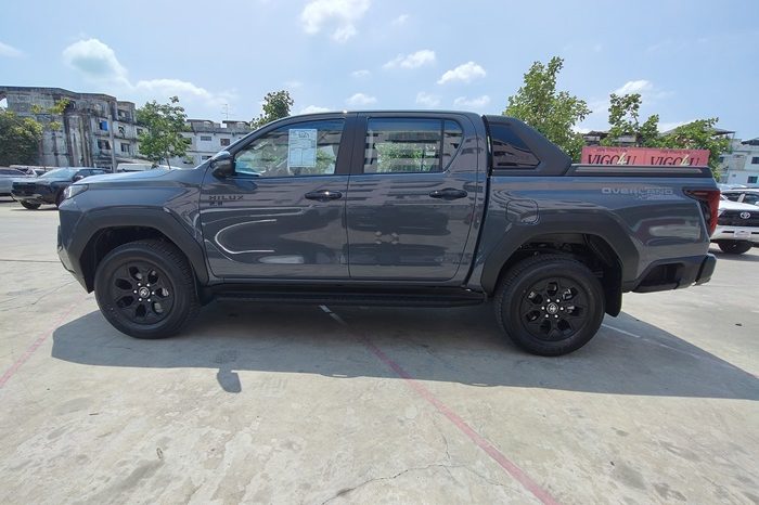 TRAVO OVERLAND PLUS 4WD 2026 2.8 AT DOUBLE CAB GREY  22060 full