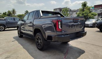 TRAVO OVERLAND PLUS 4WD 2026 2.8 AT DOUBLE CAB GREY  22060 full