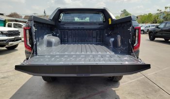 TRAVO OVERLAND PLUS 4WD 2026 2.8 AT DOUBLE CAB GREY  22060 full