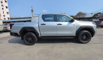 TRAVO PREMIUM PRE 2026 2.8 AT DOUBLE CAB SILVER  600264 full