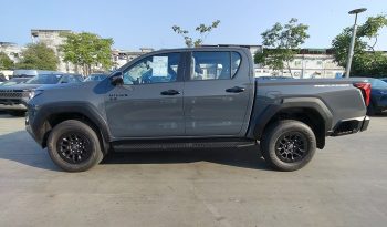 TRAVO PREMIUM PRE 2026 2.8 AT DOUBLE CAB GREY 600743 full