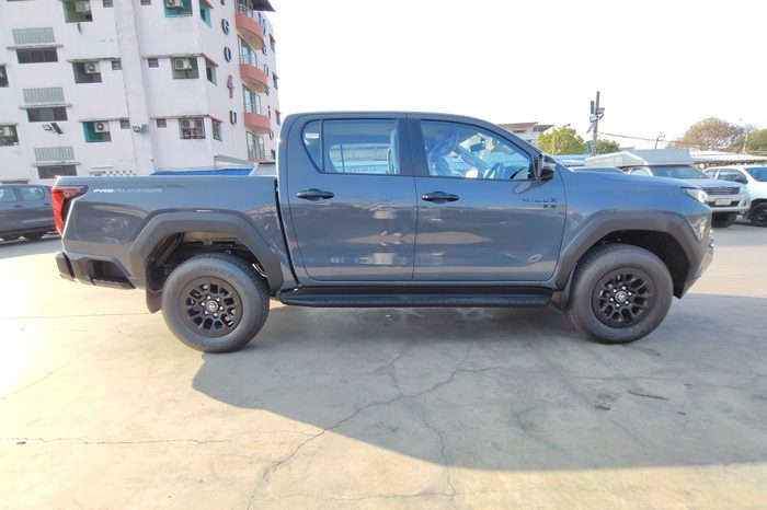 TRAVO PREMIUM PRE 2026 2.8 AT DOUBLE CAB GREY 600743 full