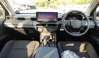 TRAVO PREMIUM PRE 2026 2.8 AT DOUBLE CAB GREY 600743 full