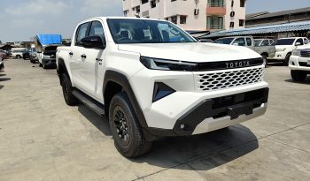 TRAVO PREMIUM 4TREX 2026 2.8 4WD MT DOUBLE CAB WHITE  42536 full
