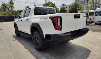 TRAVO PREMIUM 4TREX 2026 2.8 4WD MT DOUBLE CAB WHITE  42536 full