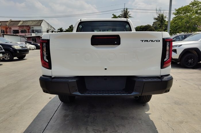 TRAVO PREMIUM 4TREX 2026 2.8 4WD MT DOUBLE CAB WHITE  42536 full