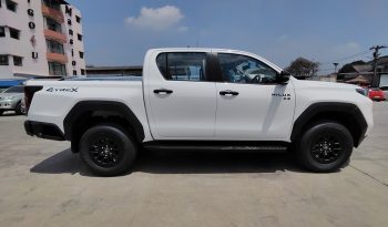 TRAVO PREMIUM 4TREX 2026 2.8 4WD MT DOUBLE CAB WHITE  42536 full