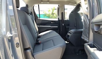 TRAVO PREMIUM PRE 2026 2.8 AT DOUBLE CAB GREY  03539 full
