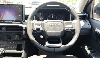 TRAVO PREMIUM PRE 2026 2.8 AT DOUBLE CAB GREY  03539 full
