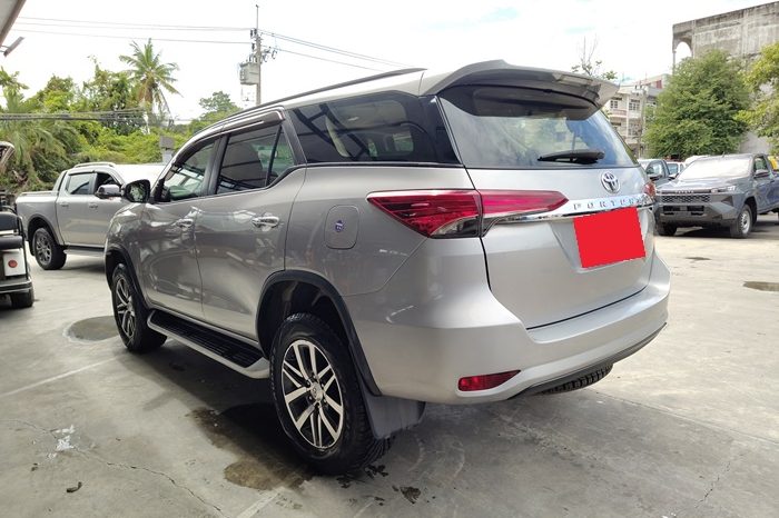 TOYOTA 2WD 2020 2.4V AT FORTUNER SILVER  6844 full