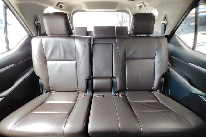 TOYOTA 2WD 2020 2.4V AT FORTUNER SILVER  6844 full