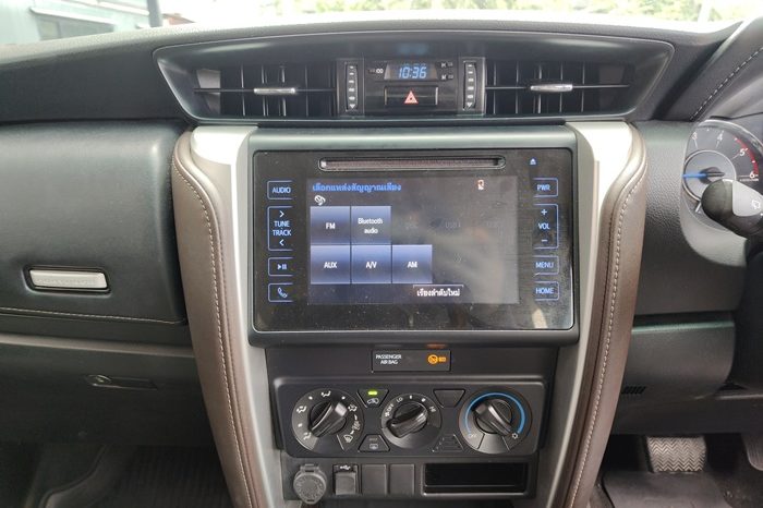 TOYOTA 2WD 2020 2.4V AT FORTUNER SILVER  6844 full