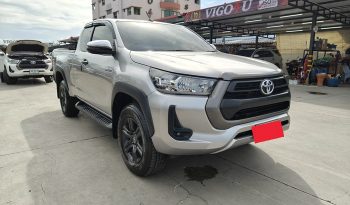 REVO PRE 2020 2.4 ENTRY AT SMART CAB SILVER  7630 full
