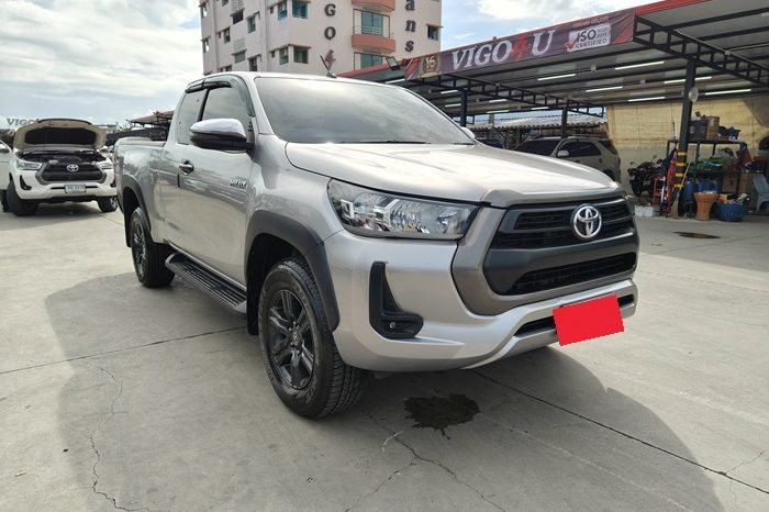 REVO PRE 2020 2.4 ENTRY AT SMART CAB SILVER  7630 full