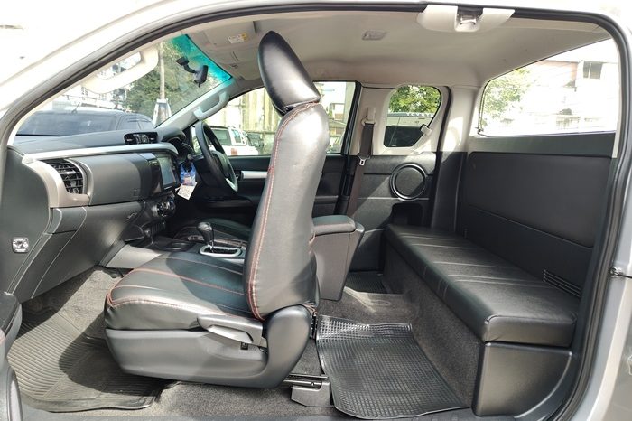 REVO PRE 2020 2.4 ENTRY AT SMART CAB SILVER  7630 full