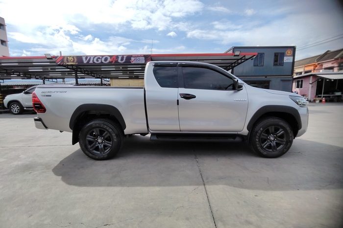 REVO PRE 2020 2.4 ENTRY AT SMART CAB SILVER  7630 full