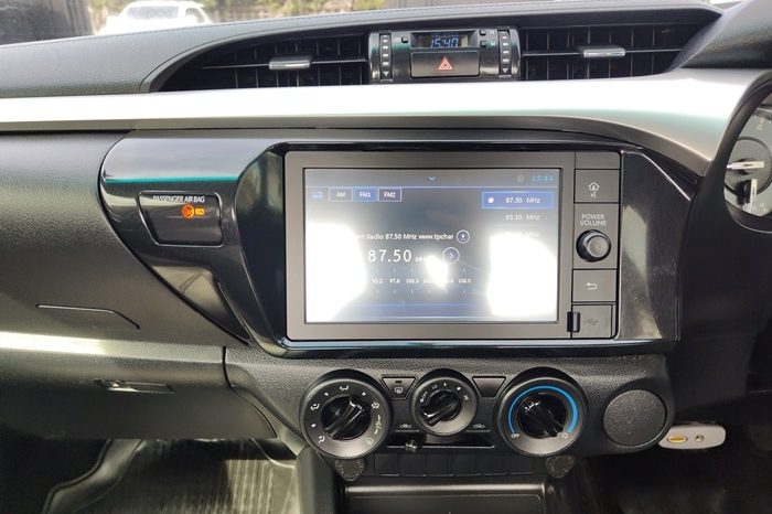 REVO PRE 2020 2.4 ENTRY AT SMART CAB SILVER  7630 full