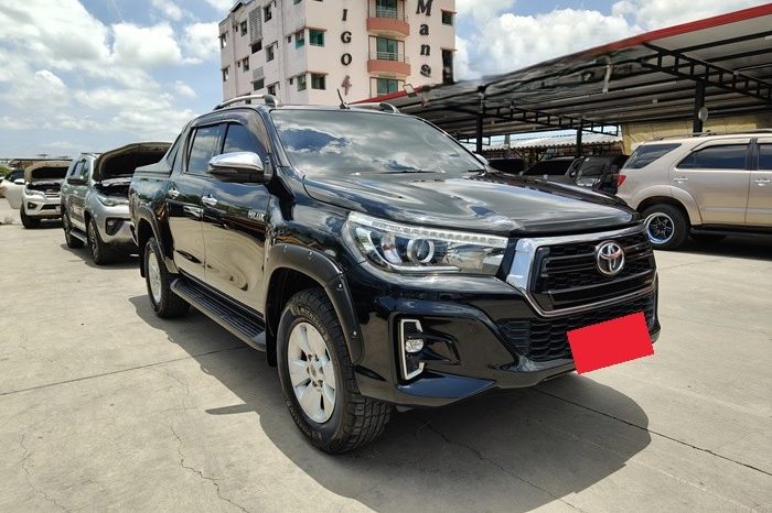 REVO PRE 2019 2.4E AT DOUBLE CAB BLACK 9274 full