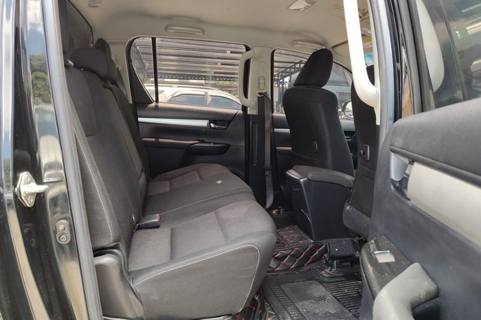 REVO PRE 2019 2.4E AT DOUBLE CAB BLACK 9274 full