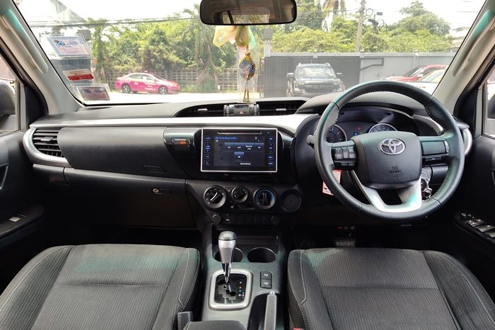 REVO PRE 2019 2.4E AT DOUBLE CAB BLACK 9274 full