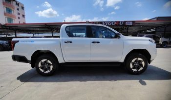 TRAVO E 2026 EV AT DOUBLE CAB WHITE  800193 full