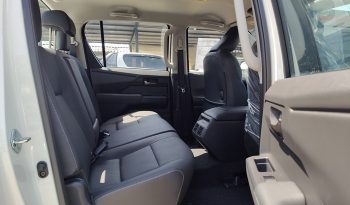 TRAVO E 2026 EV AT DOUBLE CAB WHITE  800193 full