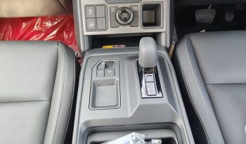 TRAVO E 2026 EV AT DOUBLE CAB WHITE  800193 full