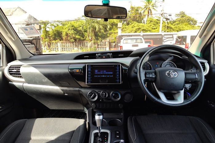 REVO PRE 2019 2.4E AT DOUBLE CAB DARK GREY 562 full