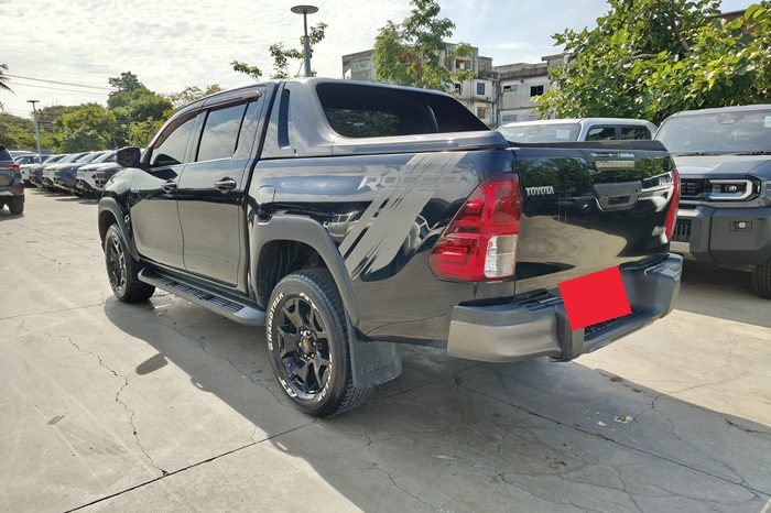 ROCCO PRE 2019 2.4G AT DOUBLE CAB BLACK  1630 full