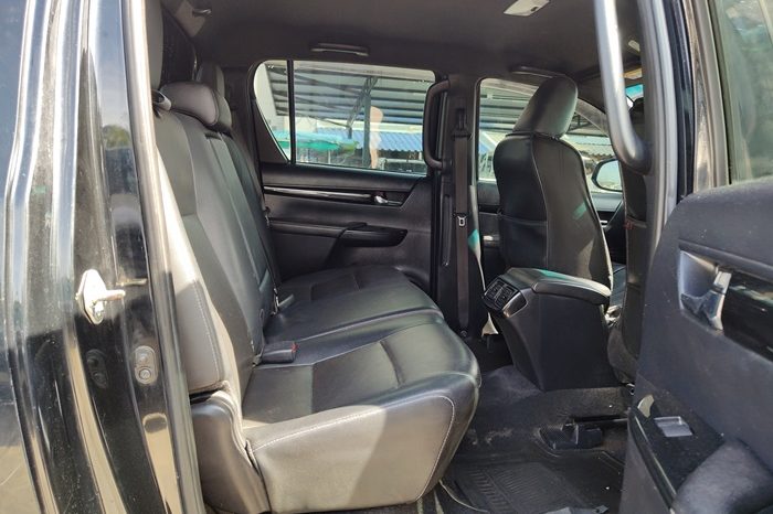 ROCCO PRE 2019 2.4G AT DOUBLE CAB BLACK  1630 full
