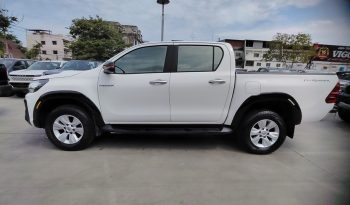 REVO PRE 2018 2.4E AT DOUBLE CAB WHITE 9185 full