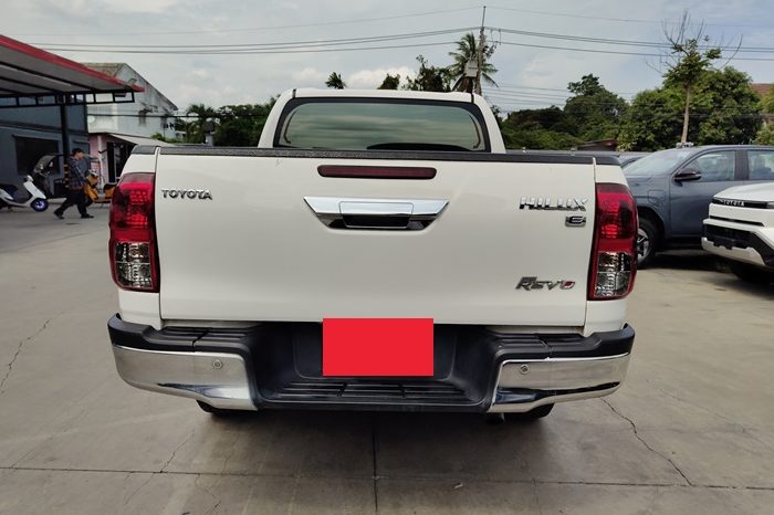 REVO PRE 2018 2.4E AT DOUBLE CAB WHITE 9185 full