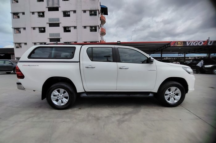 REVO PRE 2019 2.4E AT DOUBLE CAB WHITE 3868 full