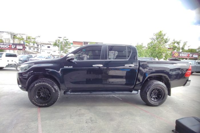 REVO PRE 2017 2.4E AT DOUBLE CAB BLACK 8530 full