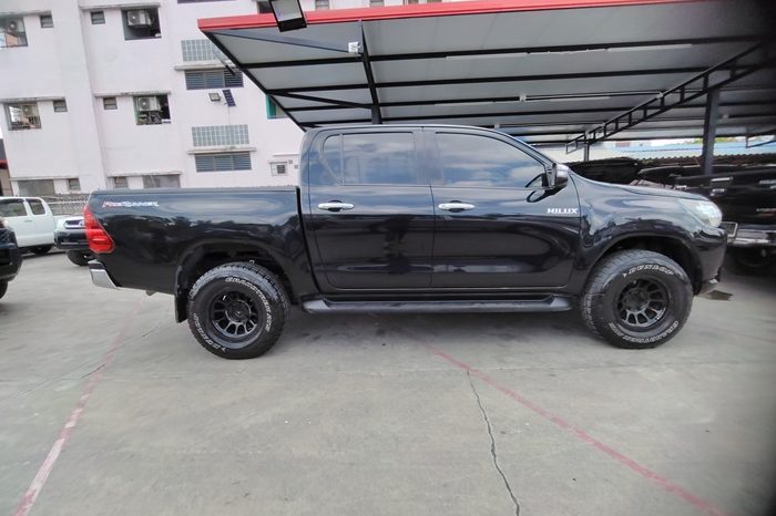 REVO PRE 2017 2.4E AT DOUBLE CAB BLACK 8530 full